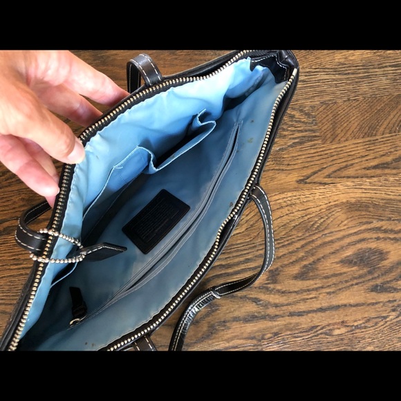 Coach purse - Picture 3 of 4